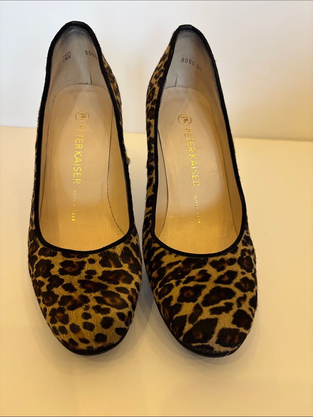 Peter Kaiser animal print pump
